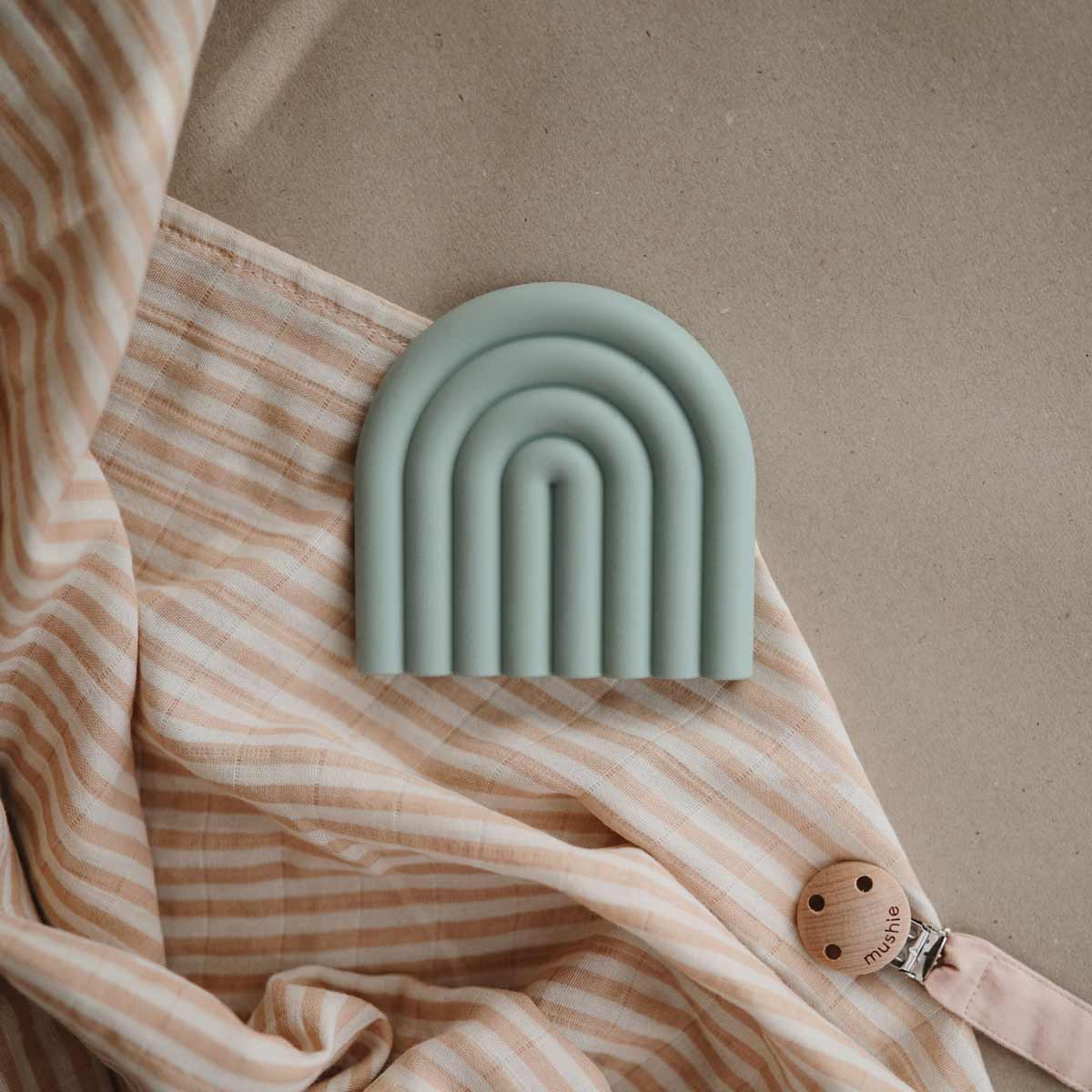 Rainbow Teether | Cambridge Blue